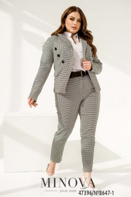 Класичний діловий костюм, укорочений жакет прикрашений ѓудзиками з кишенями та коміром і брюки з 50 по 56 розм - 8532905 - SvitStyle