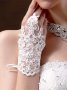 Весільні рукавички білі з пайеткой А-1027 (1)