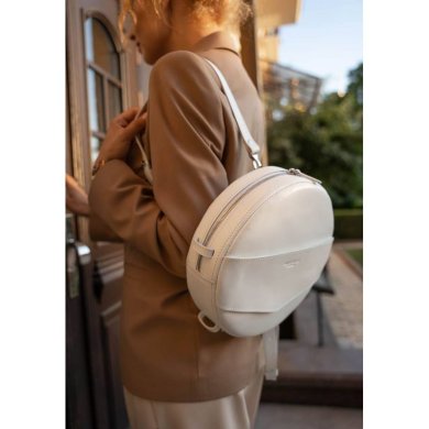 Шкіряна жіноча кругла сумка-рюкзак Maxi біла - SvitStyle