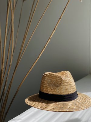 Солом'яний капелюх федора жіночий стильний ковбойка літній з ланцюгом бежевого кольору - 8614038 - SvitStyle