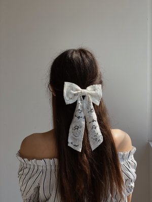 Заколка жіноча гіпюрова для волосся мереживна стильна білого кольору - SvitStyle