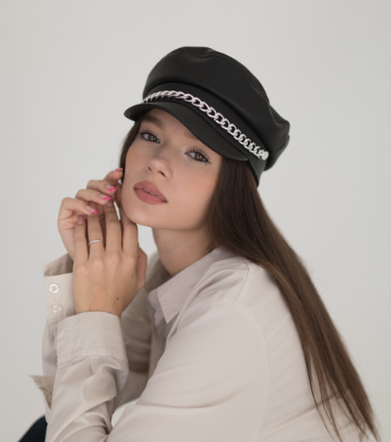 Фуражка жіноча шкіряна з декором сучасна модна кепі для дівчини чорного кольору - SvitStyle