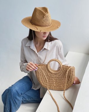 Комплект сумка і капелюх жіночий літній федор з перлами і ланцюгом D.Hats колір коричневий - SvitStyle