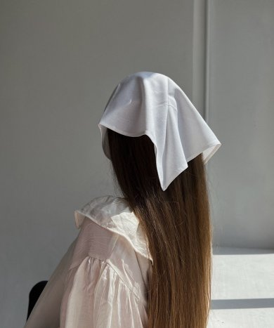 Жіноча косинка літня з натурального льону D.Hats білого кольору - SvitStyle