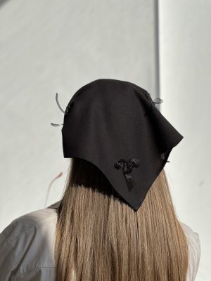 Жіноча косинка з бантиками з льону D.Hats біла чорна - 8614341 - SvitStyle