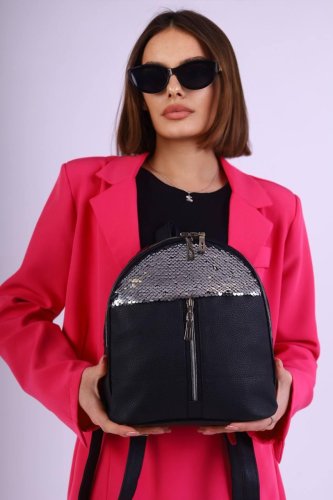 Невеликий жіночий чорний рюкзак код 7-006 - SvitStyle