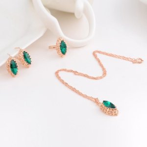 Комплект біжутерії жіночий сережки, ланцюжок, кулон і кільце з зеленими камнями код 655 - 8617452 - SvitStyle