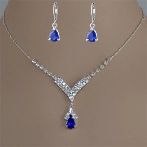 Комплект прикрас жіночий намисто та сережки із синіми каменями код 2352 - SvitStyle