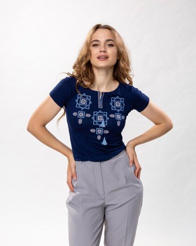 Жіноча футболка з вишивкою хрестиком в темно синьому кольорі Оберіг S - SvitStyle