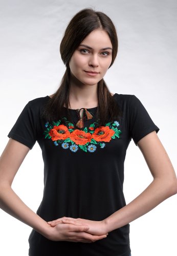 Чорна жіноча вишита футболка із квітковим орнаментом на короткий рукав Макове поле - SvitStyle