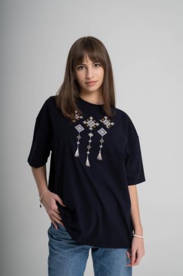 Жіноча оверсайз футболка чорного кольору з геометричним візерунком "Меланія" - 8613834 - SvitStyle