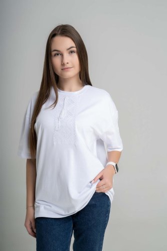 Жіноча oversize футболка з геометричним орнаментом білим по білому Низинка - SvitStyle
