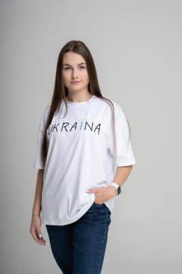Жіноча вишита oversize футболка білого кольору в сучасному стилі "Україна" - 8613838 - SvitStyle