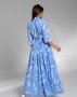 Довге блакитне плаття з принтом і розрізом (3)