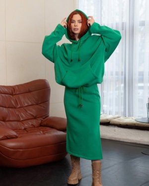 Bonita Зелений утеплений трикотажний костюм зі спідницею 37765-01 - 8492057 - SvitStyle