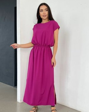 Фіолетова однотонна сукня з боковим розрізом - 8542559 - SvitStyle