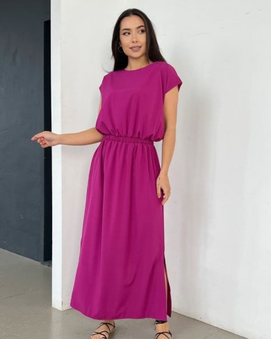 Фіолетова однотонна сукня з боковим розрізом - SvitStyle