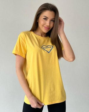 Жовта оверсайз футболка з вишитим серцем - 8542891 - SvitStyle