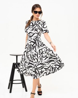 Біло-чорна сукня класичного крою з принтом - 8542982 - SvitStyle