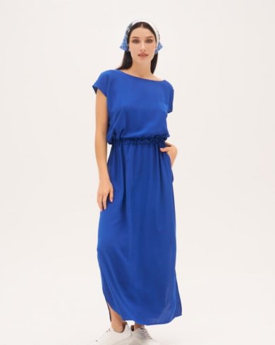 Синя сукня з фігурним вирізом на спинці - SvitStyle