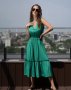 Зелена сукня з V-подібними вирізами (1)
