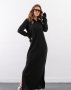 Чорна довга сукня з коміром-поло (1)
