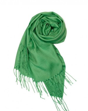 Зелений однотонний шарф-палантин із бахромою - 8609510 - SvitStyle