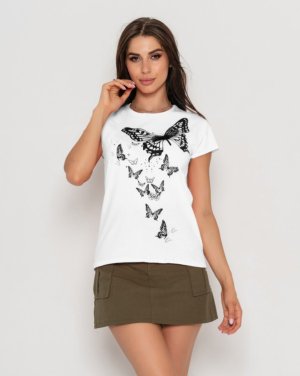Біла футболка з принтом і мереживним метеликом - 8615196 - SvitStyle