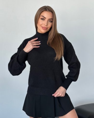 Ангоровий чорний светр із об'ємними рукавами - SvitStyle