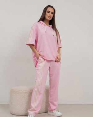 Рожевий трикотажний костюм з тасьмами - 8615766 - SvitStyle