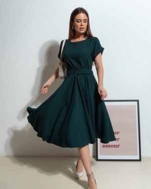 Зелена однотонна сукня міді довжини - SvitStyle
