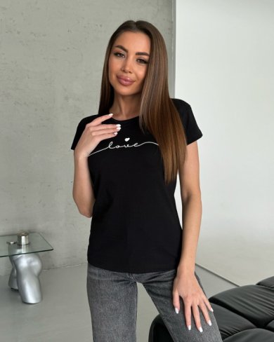 Бавовняна чорна футболка з написом - SvitStyle