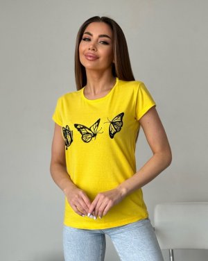 Жовта бавовняна футболка з метеликами - 8615941 - SvitStyle