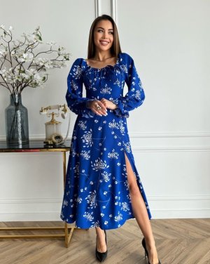 Синя квіткова сукня з розрізом - SvitStyle