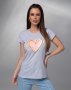 Сіра трикотажна футболка з великим серцем (1)