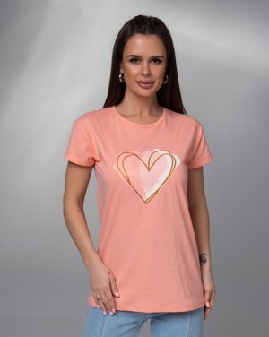 Персикова трикотажна футболка з великим серцем - 8617067 - SvitStyle