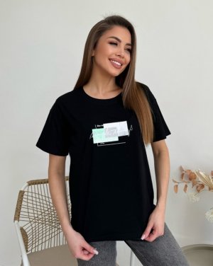 Чорна вільна трикотажна футболка з принтом - SvitStyle