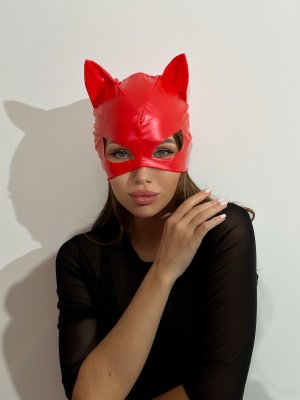 Лакова маска "Кішечка" червона Devil Boutique  - 8505919 - SvitStyle